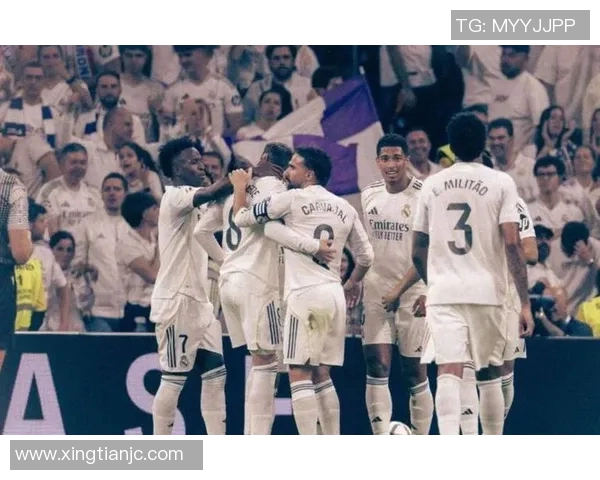 皇马主场迎战格拉纳，力争三分巩固联赛领先地位